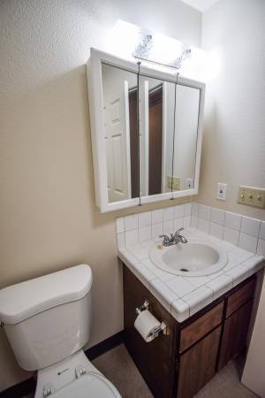$1,000 / 400ft2 - Estudio en el Patio del Abuelo (Roseway)63672564875521122