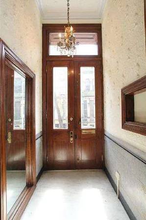 $1,150 / 1br - "Brownstone 1000sqft. Apartment" (Bella Vista/Queen Village/Wash Sq.)64024497241857121