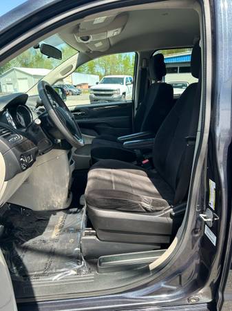 2013 Dodge Grand Caravan - $7,295 (Brewerton)63442707916547124