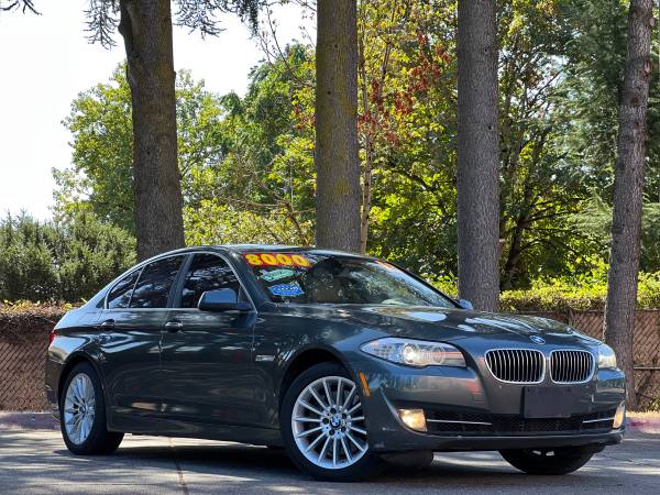 2013 BMW 535xi – AWD, Fully Loaded & Great Savings! 1