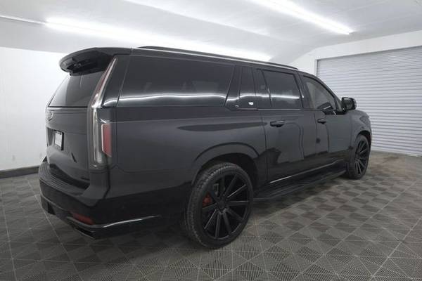 *2021* *Cadillac* *Escalade ESV* *Sport Platinum* Utilitario deportivo 4D - $74,995 (_Cadillac_ _Escalade ESV_ _Sedan_)63498618844803124