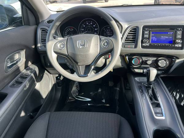 2017 honda hr v - $16,990 (BROCKTON)63615809787905124