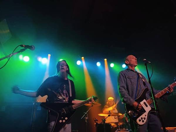 Guitar/Bass lessons that really work (ONLINE and North Valley)63405519109889122