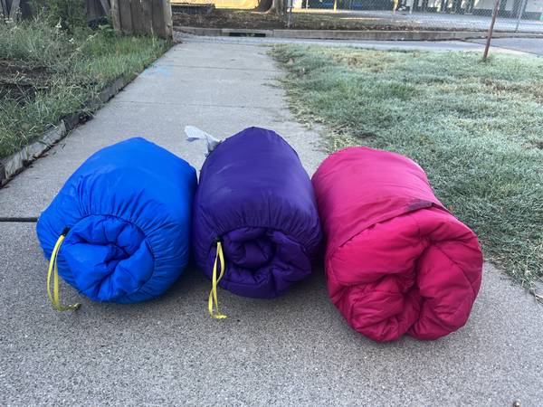 2 childrens sleeping bags 1