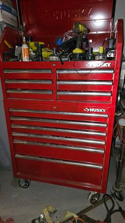 Husky 12 drawer rolling toolbox 1