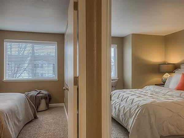 $1,835 / 2br - 922ft2 - Great Fitness Room, One & Two BR Available, Stainless Steel Appliances (Bethany)63831396473731124