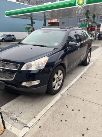 2012 Chevrolet Traverse AWD LTZ - $3,999 (queens)63614600591105124