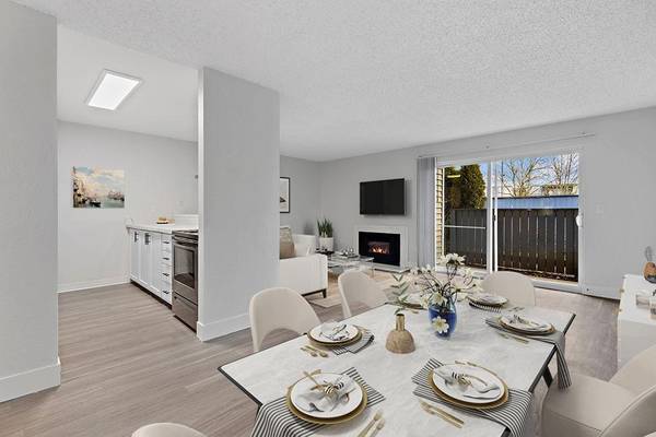 $2,012 / 3br - 1189ft2 - Playground, Wood-burning Fireplaces, 24-Hour Emergency Maintenance (Kent)64031310752899123