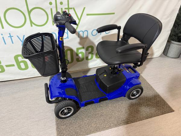 Rip R Roo 4-Wheel Mobility Scooter – Blue • Excellent Condition (Used 1