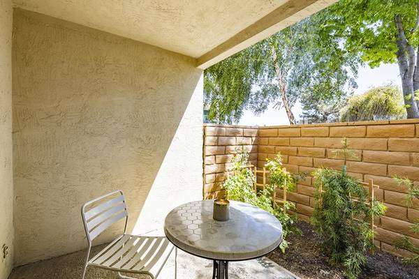 $3,075 / 2br - 844ft2 - 2/bd, Large Private Patios/Balconies, Laundry Facilities (fremont / union city / newark)64000588504706122