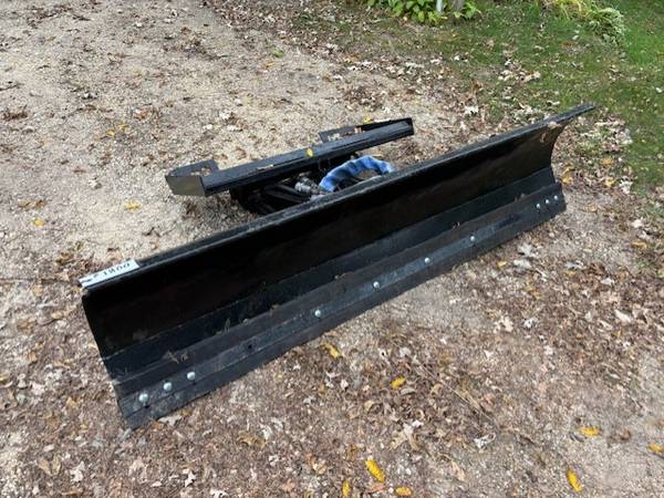 7'6" poly truck snowplow with rubber cutting edge 1