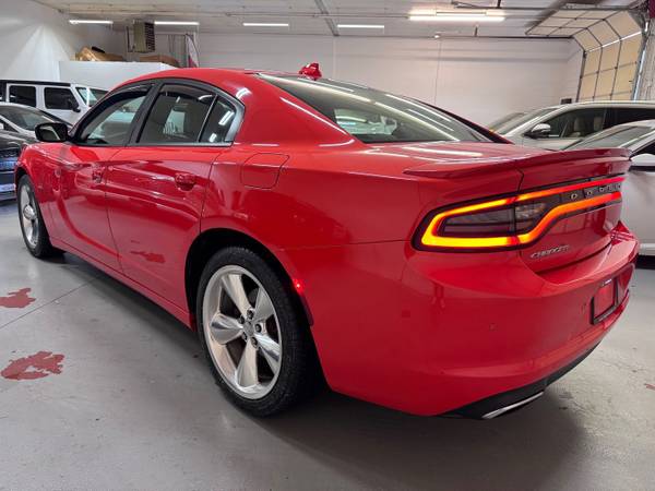 2016 Dodge Charger R/T Road & Track - $21,995 (Charlotte)63613433742209124