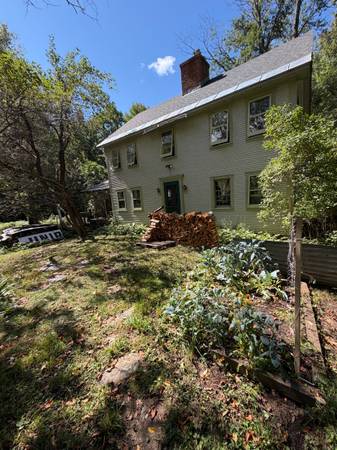 Private beautiful colonial furnished home for rent 1