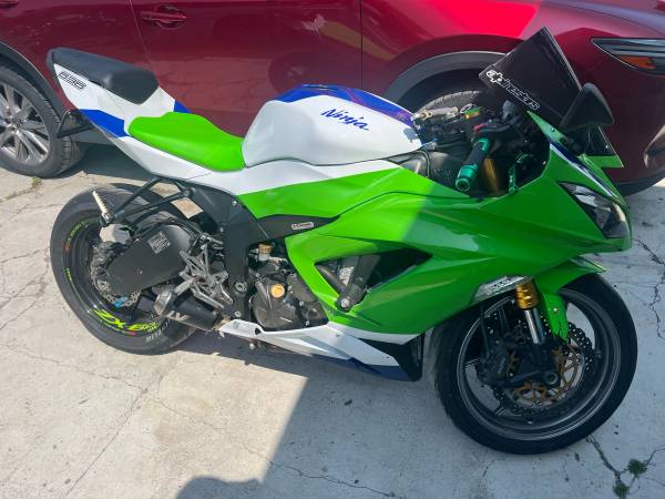 2015 Kawasaki Ninja ZX-6R - motorcycles/scooters - by owner