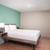 1 BD, Accessible van parking, Accessible Front Desk 6 thumbnail