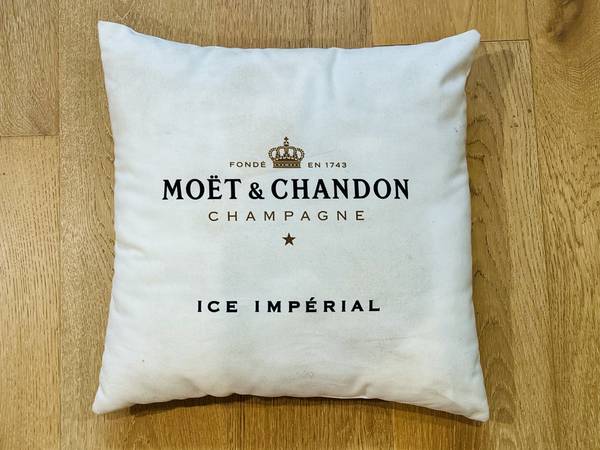 MOET & CHANDON CHAMPAGNE Ice Imperial White Pillow Square Novelty 1