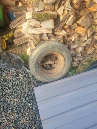 Mobile home tire and rim 1