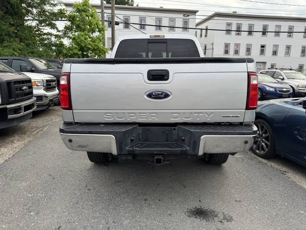 2016 Ford F-350 XLT Crew Cab 6.2L V8 4X4 Pickup*Low 108K Miles - $18,995 (90 days warranty included in price*manchester,nh*call or txt)63622639671937124
