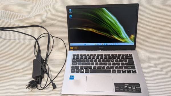 Acer Aspire5 laptop. Windows 11 Home, 14" screen, 11th gen i5-1135G7 p 1