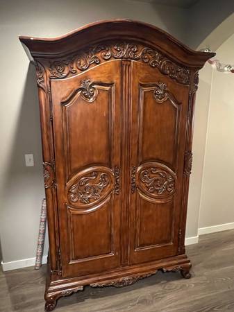 Thomasville Armoire 1