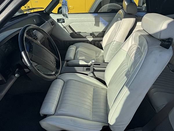 1990 Ford Mustang LX 5.0 2 puertas descapotable - $11995.0063469917381123122