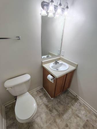$1041.00 / 2br - 840ft2 - Move in special on this 2 bedroom 1.5 bath apartment!63852072416643123