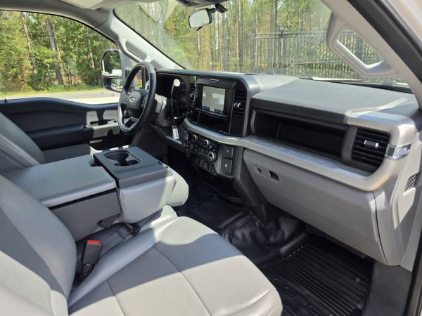 2025 Ford F350 F-350 XL - Photo 14