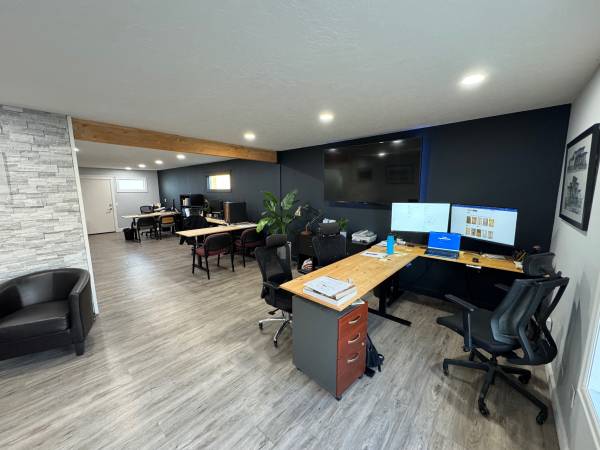 $1,200 / 800ft2 - Office Suite - Central Location - 800 Square Feet (Richland)63821616110977123