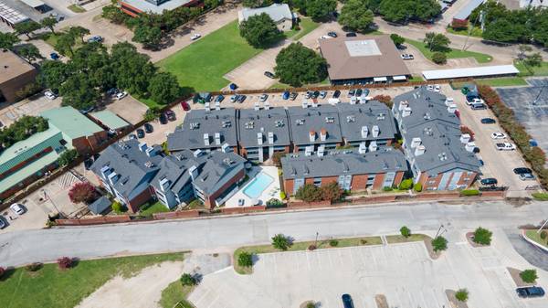$1,045 / 1 dormitorio - 531 pies² - Servicios en línea, Trastero privado en patio, Mantenimiento en el lugar (12993 Jupiter Rd, Dallas, TX)63867601385219123