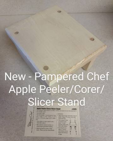 New Pampered Chef Apple Peeler/Corer/slicer Stand 1