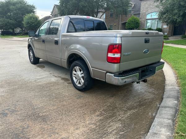 2005 Ford F-150 Super Crew Cab 5.4 Lariat RWD 2 Owner No Accident Clean Title - $5,950 (Houston)63622178473859123