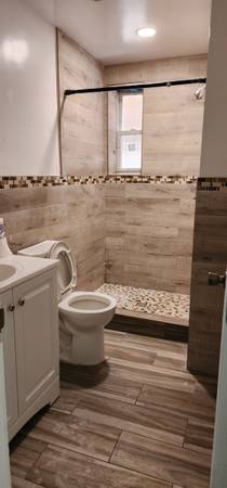 $2,000 / 1br - 856ft2 - 1 Bedroom Freshly painted apt in Allerton Area, 1 block from # 5 train (Bronx)63788335701123124