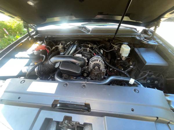 Chevy Suburban 2012 en venta - $3.500 (San Leandro)63487043828739124