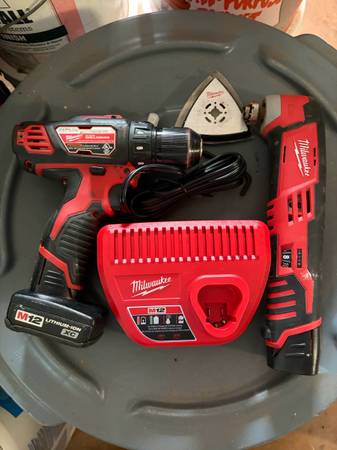 Milwauakee drill driver and multitool 1