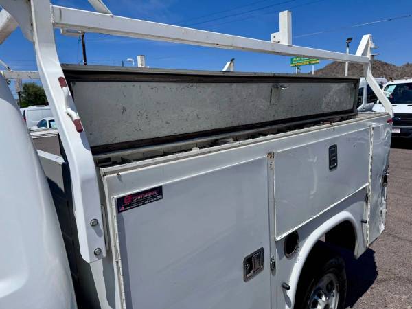 2011 GMC Sierra 2500 HD - Photo 14