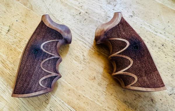 Colt Python and/or Colt Anaconda Wood Grips 1