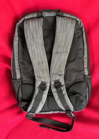 *** *NUEVO* Mochila Mobile Edge *** - $38 (Mequon)63470463298177121