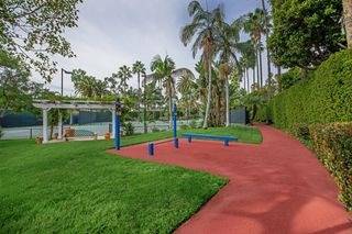 $2,599 / 2br - 946ft2 - Pisos alfombrados, ¡Ubicado en Los Ángeles!, 2/hab 2/ba (722 Bixel St., Los Angeles, CA)63912984756994120