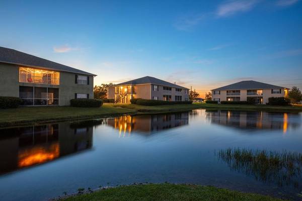 $1,790 / 2br - 1247ft2 - Playground, Community Pool, BBQ Grills (4714 Crosswind Ct, Melbourne, FL)63823721146241123