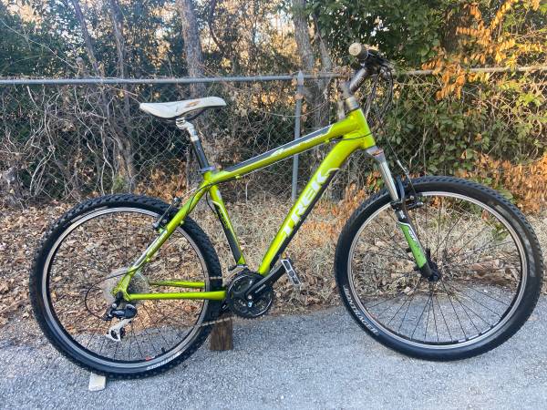 TREK 4 Series 4300 w/18” Frame 1