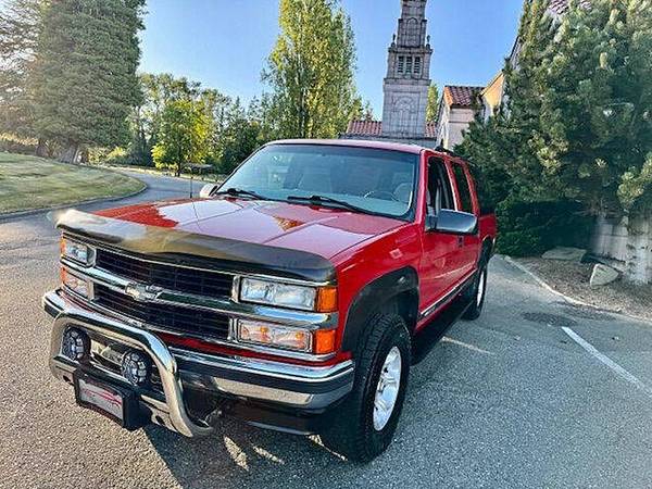 1999 Chevrolet Suburban K1500 LS 4WD - $6800.0063617398655361121