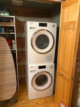 Miele. Stackable 1