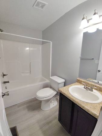 $1125.00 / 2br - 948ft2 - Modern 2 Bed Townhouse in Lynchburg | 1.5 Bath | Available now | $112563851968679681120