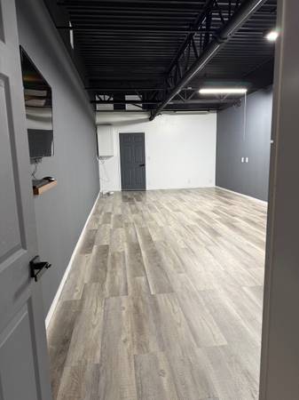 $1,900 / 460ft2 - 460 sq ft Office Space in Waipio (Waipahu)63939395669251120