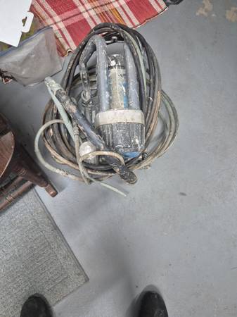 Airless paint sprayer 1