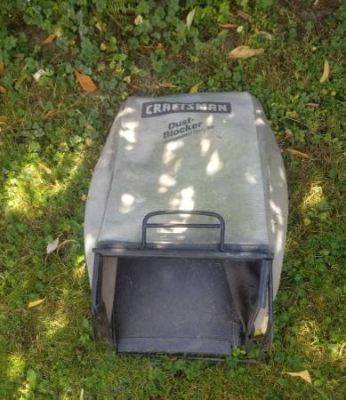 DUST BLOCKER EZ EMPTY PUSH MOWER BAG 1