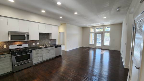 RARE FLOORPLAN|24/7 GYM|CLUBHOUSE|BBQ|CORNHOLE|FLAT-STYLE 1