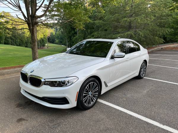 2019 BMW 530i xDrive - Sport Line - $23,400 (Milton)63621002124417122