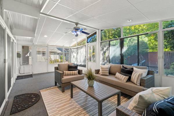 $775,000 / 4br - 2024ft2 - 3-4 bedroom 2 bath house – Sacramento, California (PENDING) (Sacramento)64174662658689123