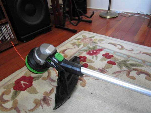 Nuevo Ego 15 pulgadas cortacésped ST1510T - $125 (bellingham)63435811333761125